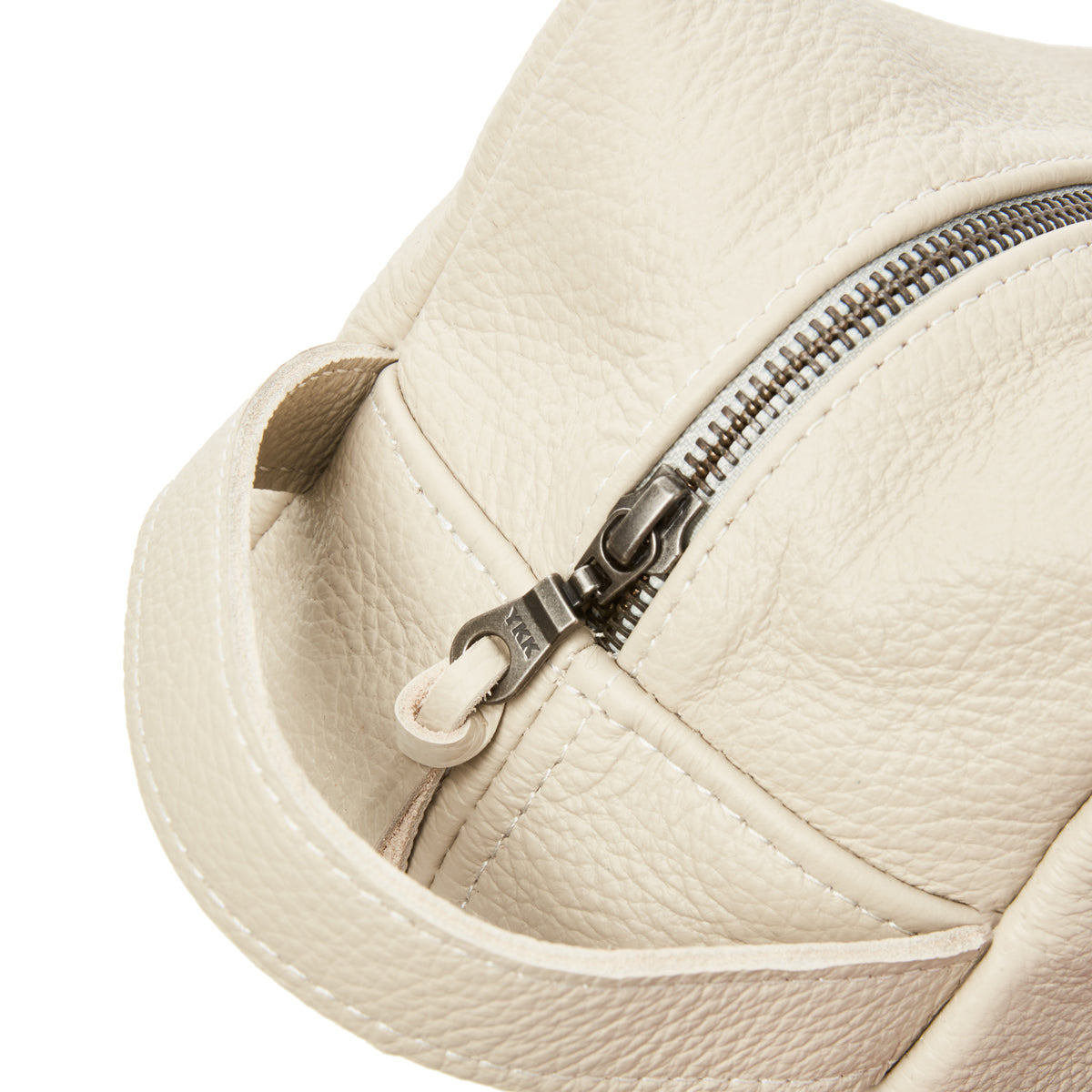Trousse de toilette en cuir